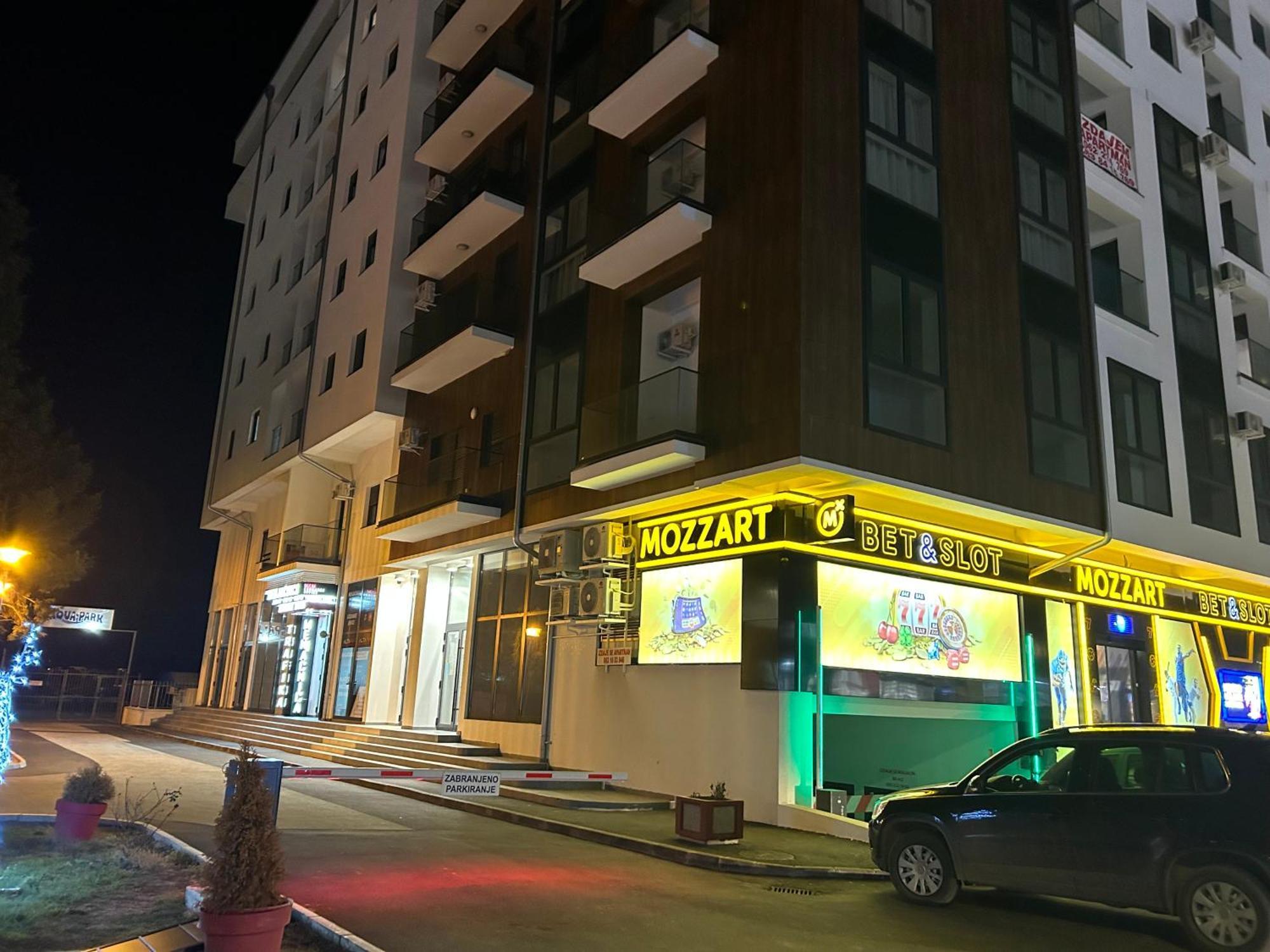 De Lux Nedeljkovic Aparthotel Jagodina Eksteriør bilde