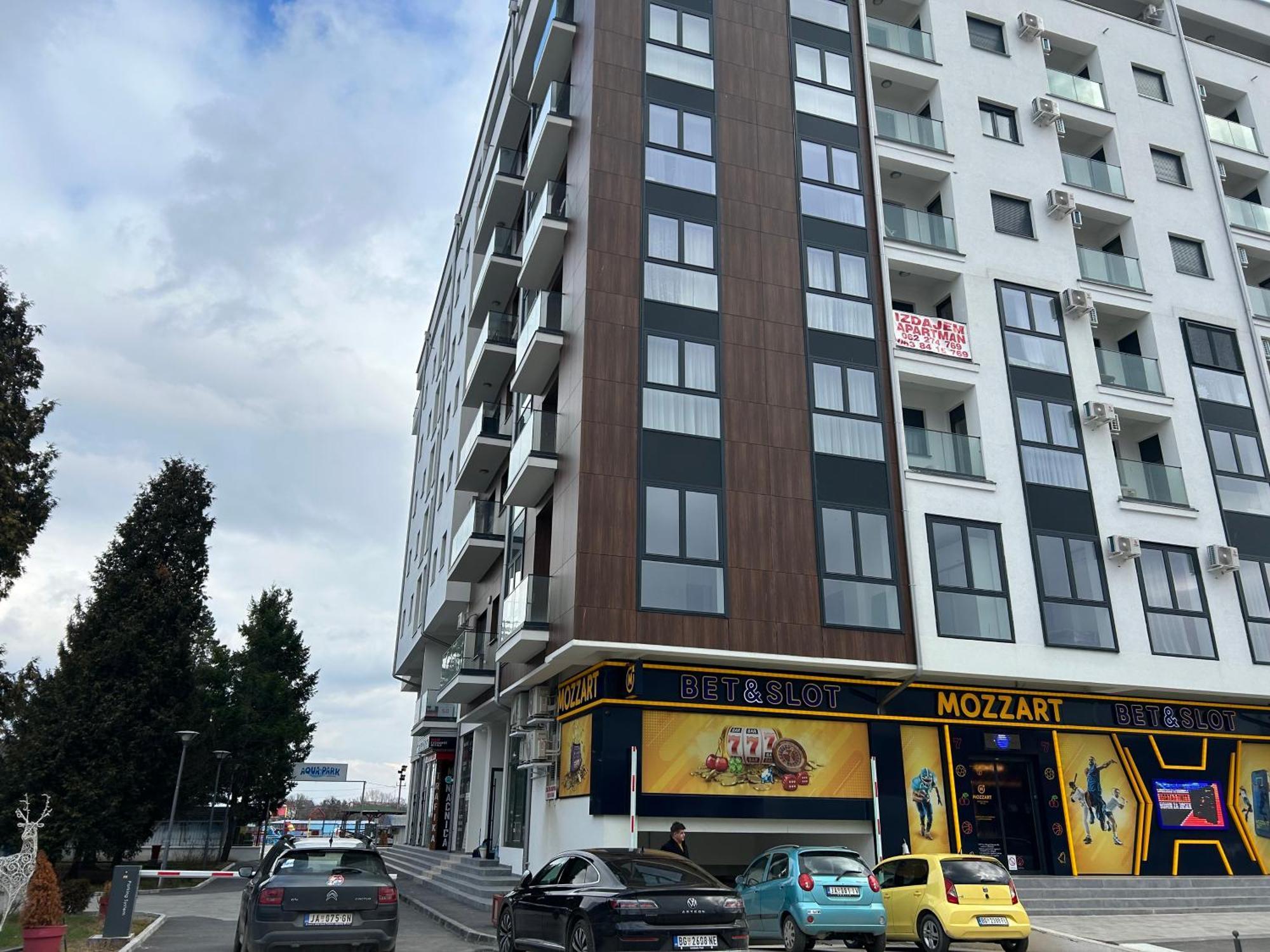 De Lux Nedeljkovic Aparthotel Jagodina Eksteriør bilde