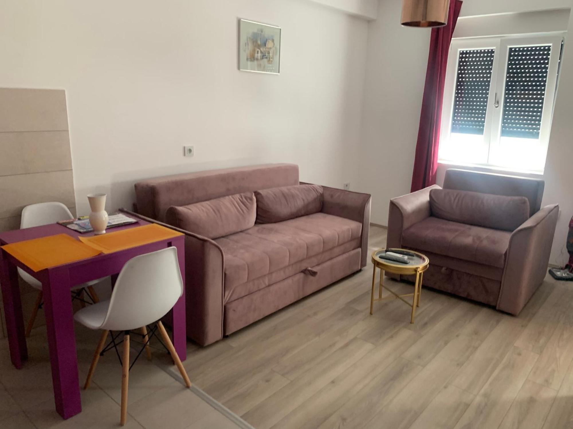 De Lux Nedeljkovic Aparthotel Jagodina Eksteriør bilde