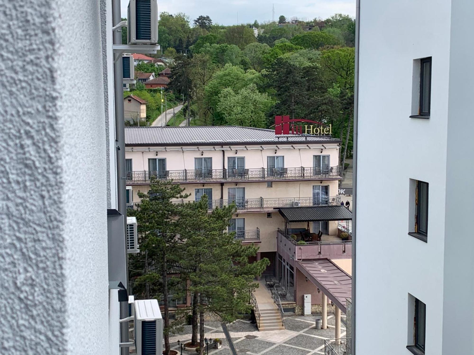 De Lux Nedeljkovic Aparthotel Jagodina Eksteriør bilde